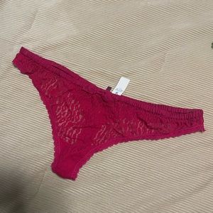 Lace thong